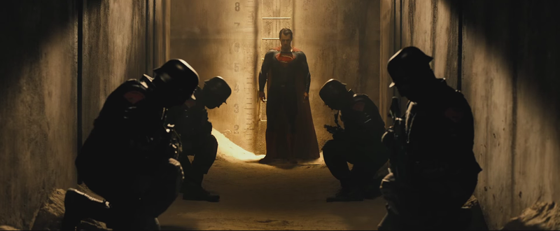Illustration for article titled Let's Break Down All The Secrets InĀ Batman v. Superman's New Trailer
